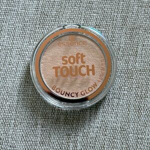 Essence Soft Touch Bouncy Glow Highlighter - Soft Glaze